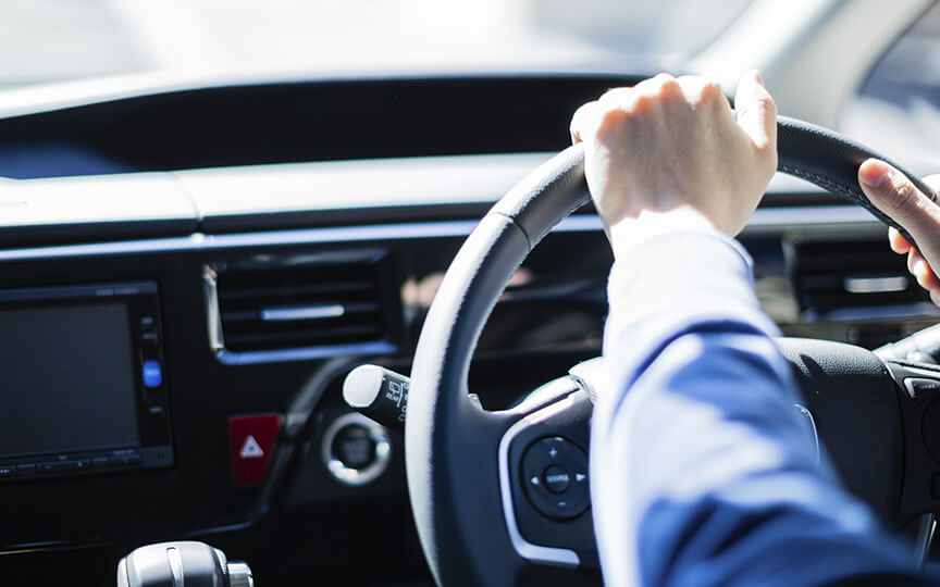 自動車メーカーのイメージ画像